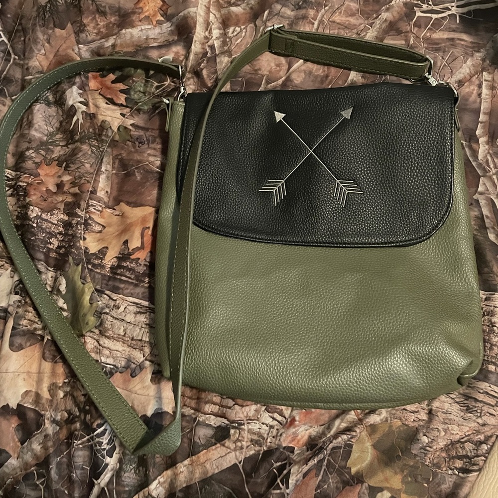 Crossbody Bag with personalization from Thirty One